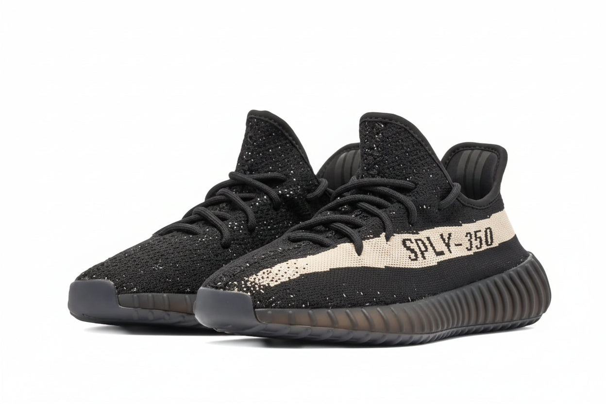 ADIDAS YEEZY oreo